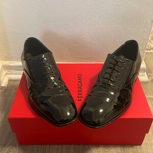 Ferragamo Denzel Black Lace Up Fancy Shoes Size 8.5